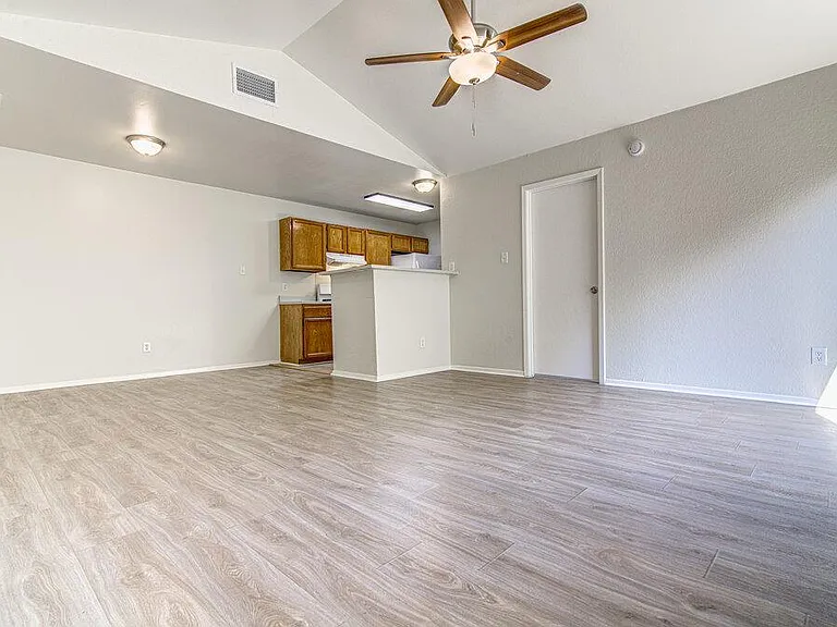 8202 W Gate Blvd #A — Photo 5