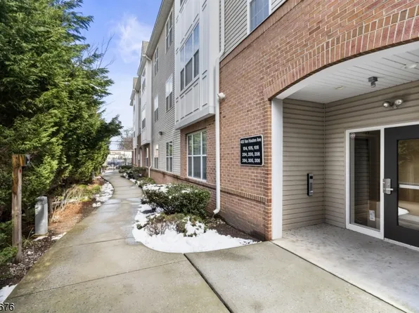 435 Van Houten Ave #303, Passaic City, NJ 07055