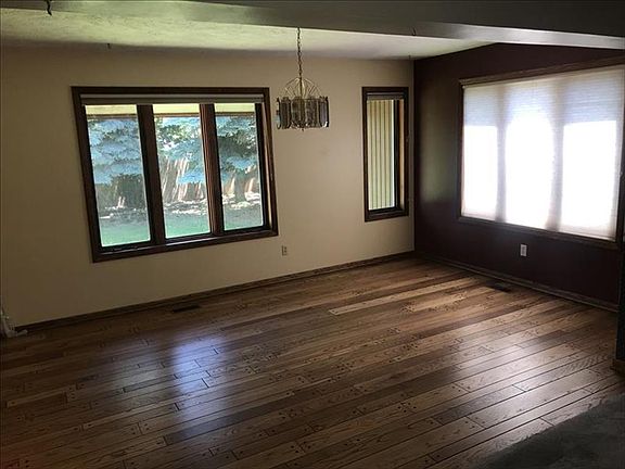 5th image of 3083 Hartert Dr