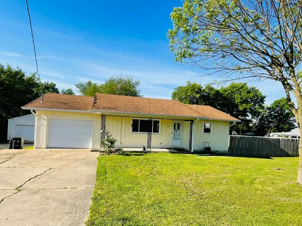 211 Bacorn Avenue, Ava, MO 65608