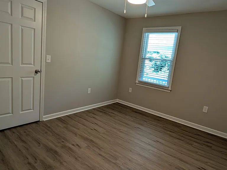 540 Stell Rd — Photo 11