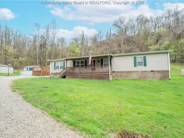 386 Clara Dr, Charleston, WV 25312