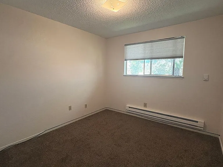 2702 W Modoc Ct — Photo 6