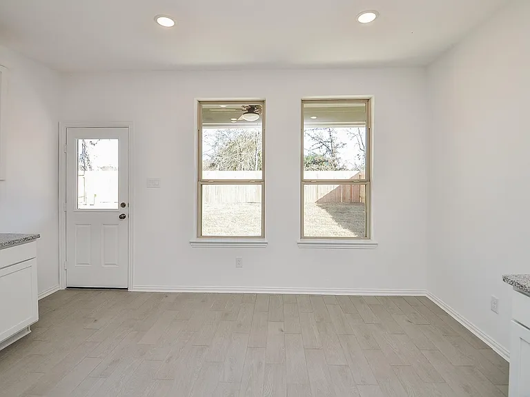7919 Royal Palm Dr — Photo 14