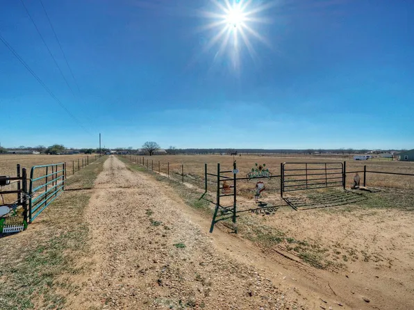 273 Bobs Trl, Bastrop, TX 78602