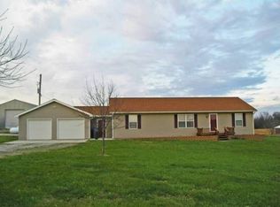 1808 N 1100th Rd, Lawrence, KS 66046