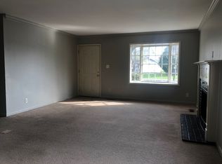 1317 Cedarwood Dr, Hagerstown, MD