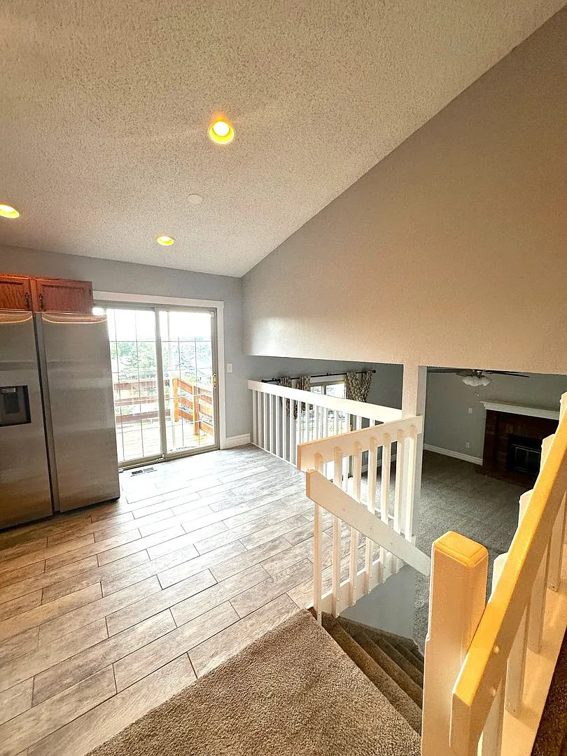 Move in ready home in 80918! — Photo 4