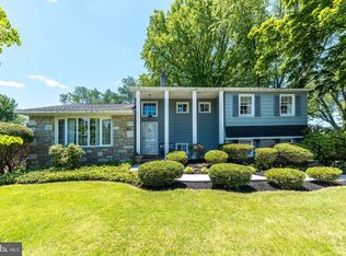 216 Windsor Dr, Churchville, PA 18966