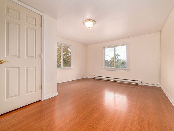 5th image of 204 19th St