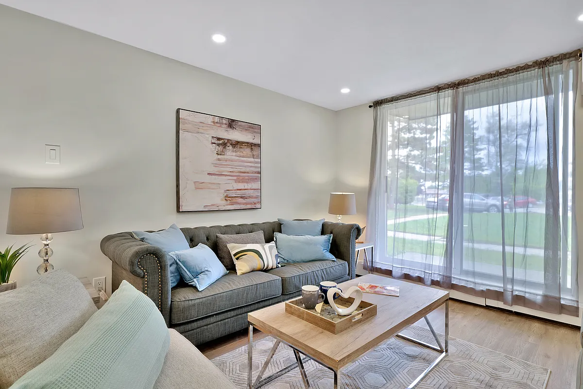 Building Photo - 622 Upper Wentworth St #207