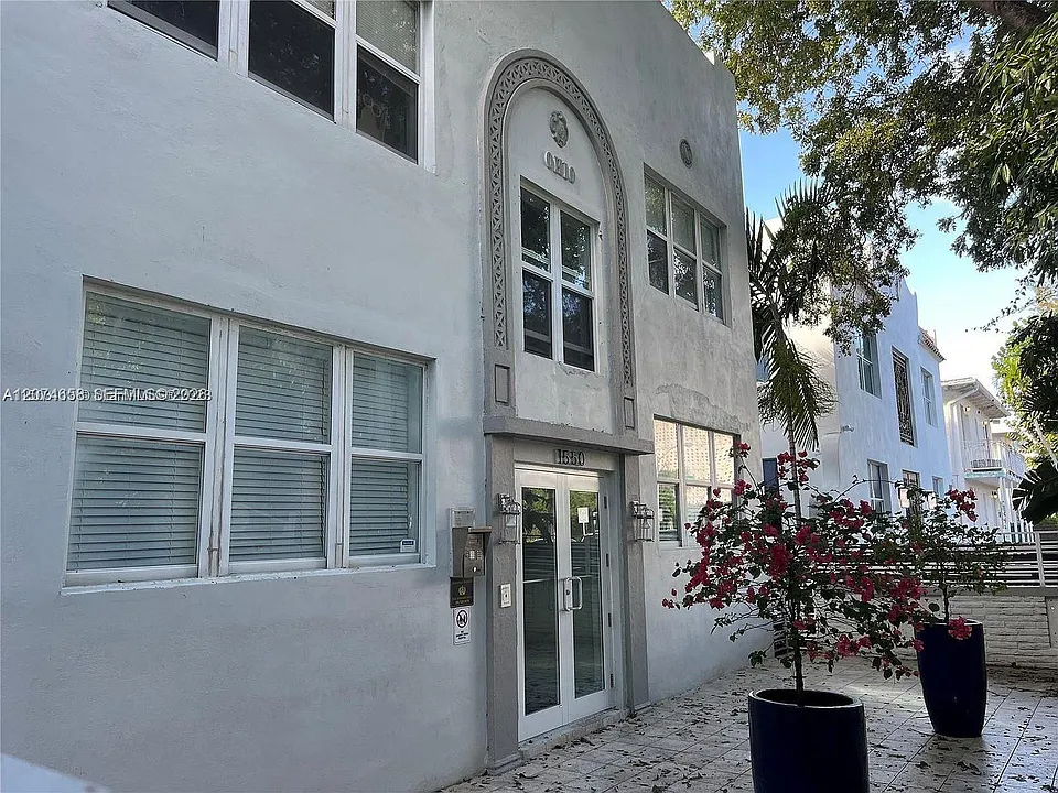 1550 Drexel Ave #102
