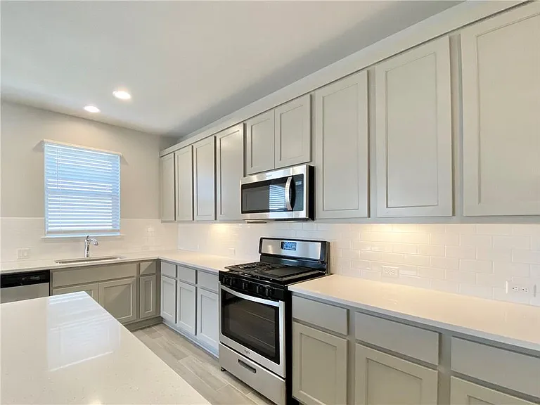 2913 Birch Park Path — Photo 16