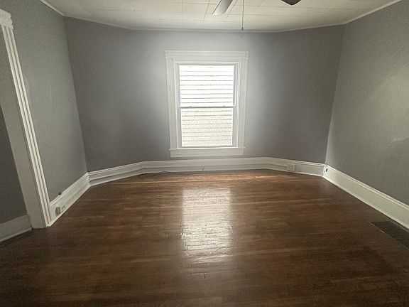 2nd image of 3816 Archwood Ave #2