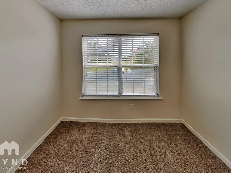 6332 Hickory Lane Cir — Photo 13