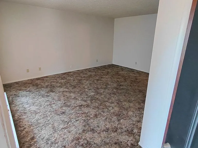 Prairie Sun Apartments — Photo 5