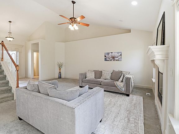 5th image of 2813 S Bayhill Ct