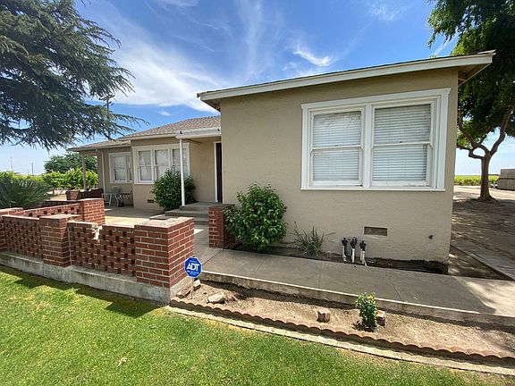 4th image of 8227 E Floral Ave