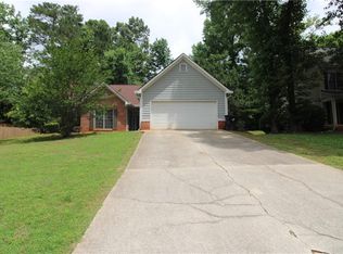3374 Mosswood Ln, Rex, GA 30273