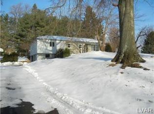 5501 Walnut Ln, Zionsville, PA 18092