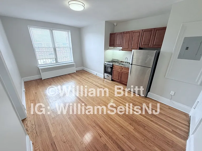 34-36 State St #5C — Photo 2