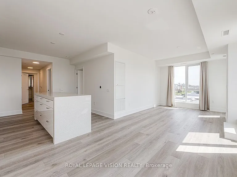 858 Dupont St #728 — Photo 17