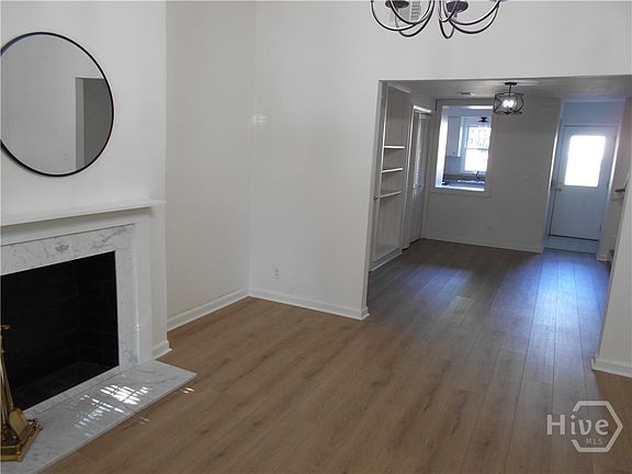 4th image of 242 Price Street