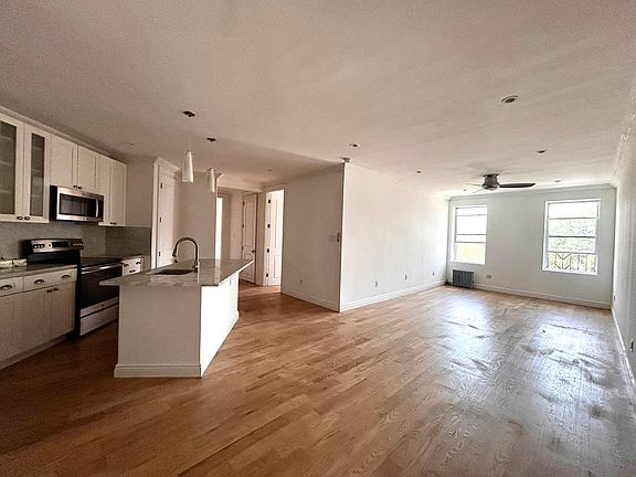 2nd image of 101 Ocean Pkwy APT 6B