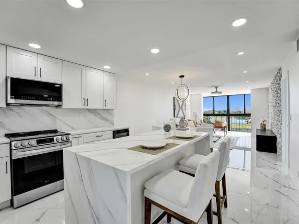 8900 Washington Boulevard #416, Pembroke Pines, FL 33025