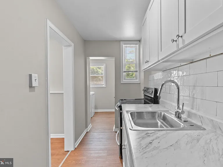 3427 Ravenwood Ave — Photo 11