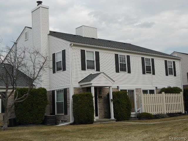 1st image of 15822 Cambridge Dr