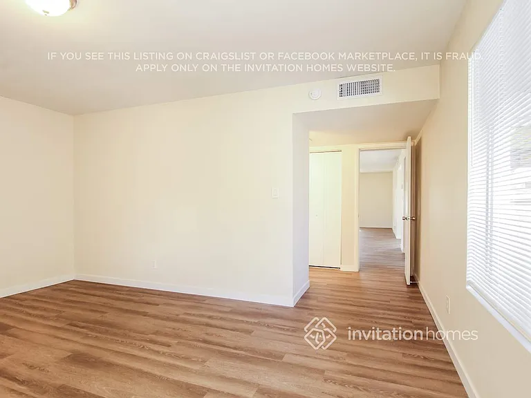 4614 W Sunnyside Ave — Photo 7