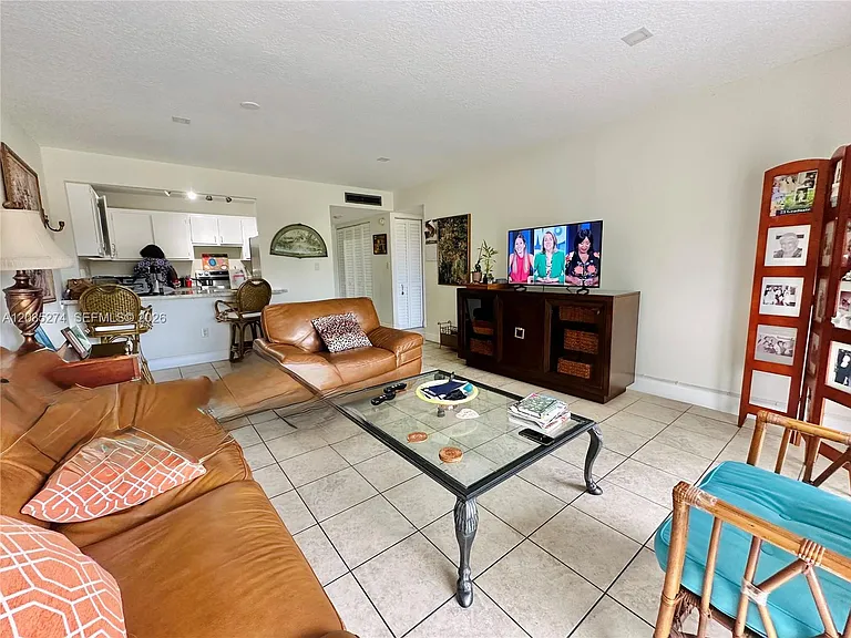 9301 SW 92nd Ave #A407 — Photo 6