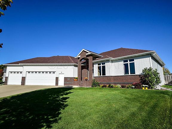 2nd image of 2016 Ruxton Ct