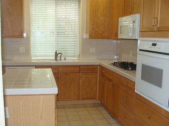5th image of 7597 N Hanna Ave