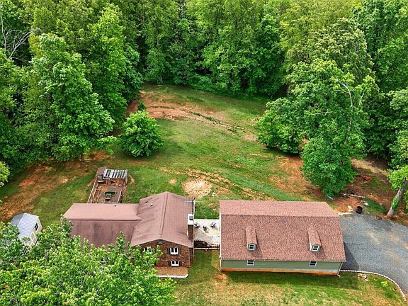 2nd image of 1249 Cedar Gate Rd