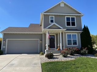 314 Heritage Square Dr, Deerfield, WI 53531