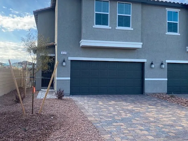 6667 Drusilla St — Photo 1