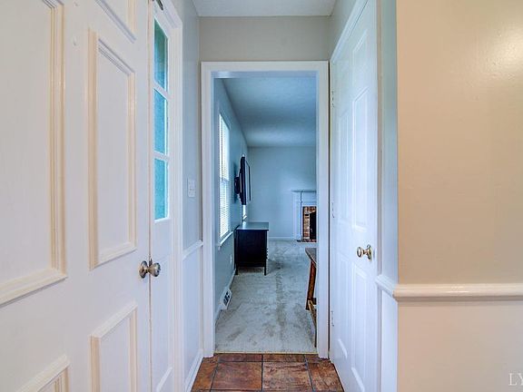 5th image of 534 Lake Forest Dr