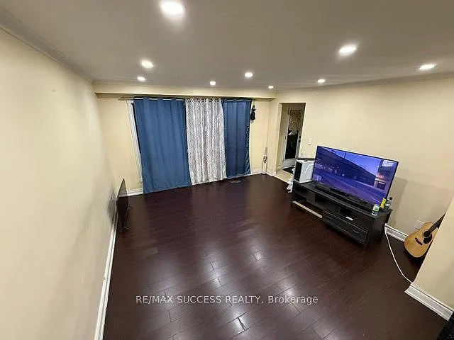 3291 Brandon Gate Dr — Photo 4