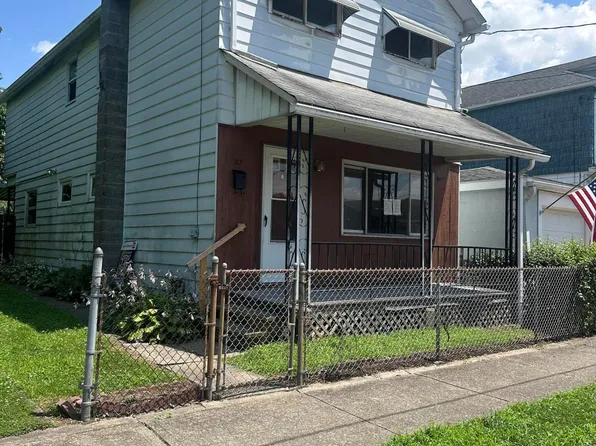 27 Russell St, Edwardsville, PA 18704