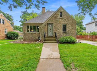 1065 Kellogg St, Green Bay, WI 54303