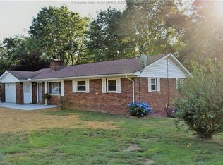 1517 Clearview Hts, Charleston, WV