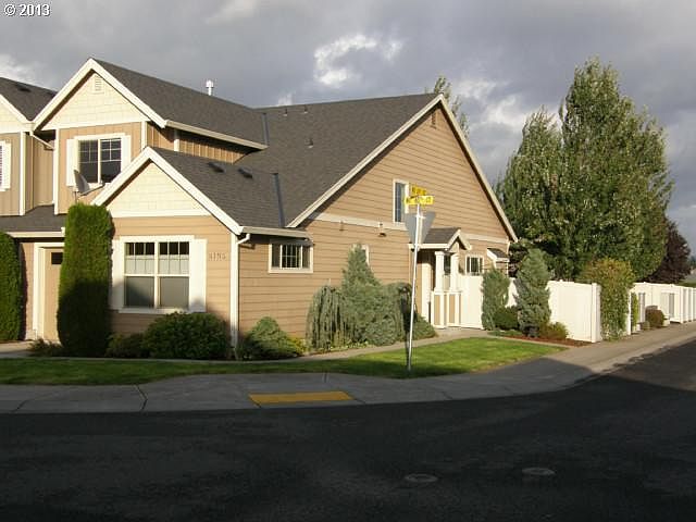 1st image of 6105 NE 80th Ct
