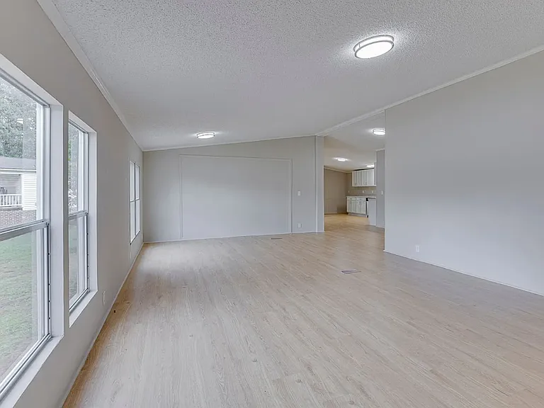 516 Golden Pine Ct — Photo 3