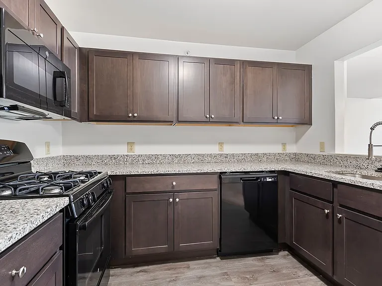 The Apartments at Olde Towne — Photo 22