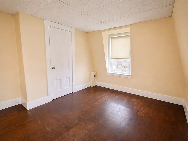 1130B Washington St — Photo 11