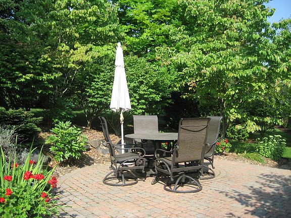 PAVER PATIO