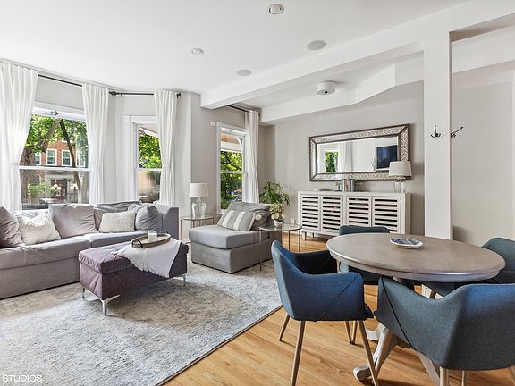 3rd image of 4718 N Kenmore Ave #1-N