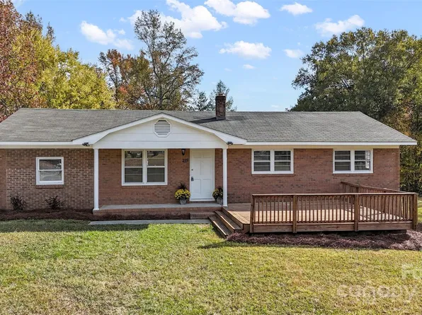 255 Aggrey Ave, Salisbury, NC 28146